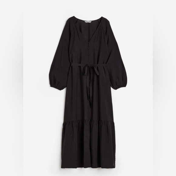 Cute, light, summer H&M black maxi dress with long sleeves. - Picture 2 of 12